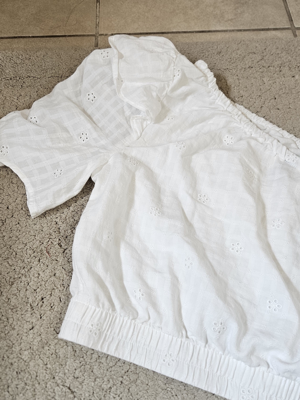 Universal Thread Women's One-Shoulder Eyelet Crop Top – Size Large - Picture 10 of 10